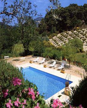 Logis Restaurant Le Plantevin Hotel 3*