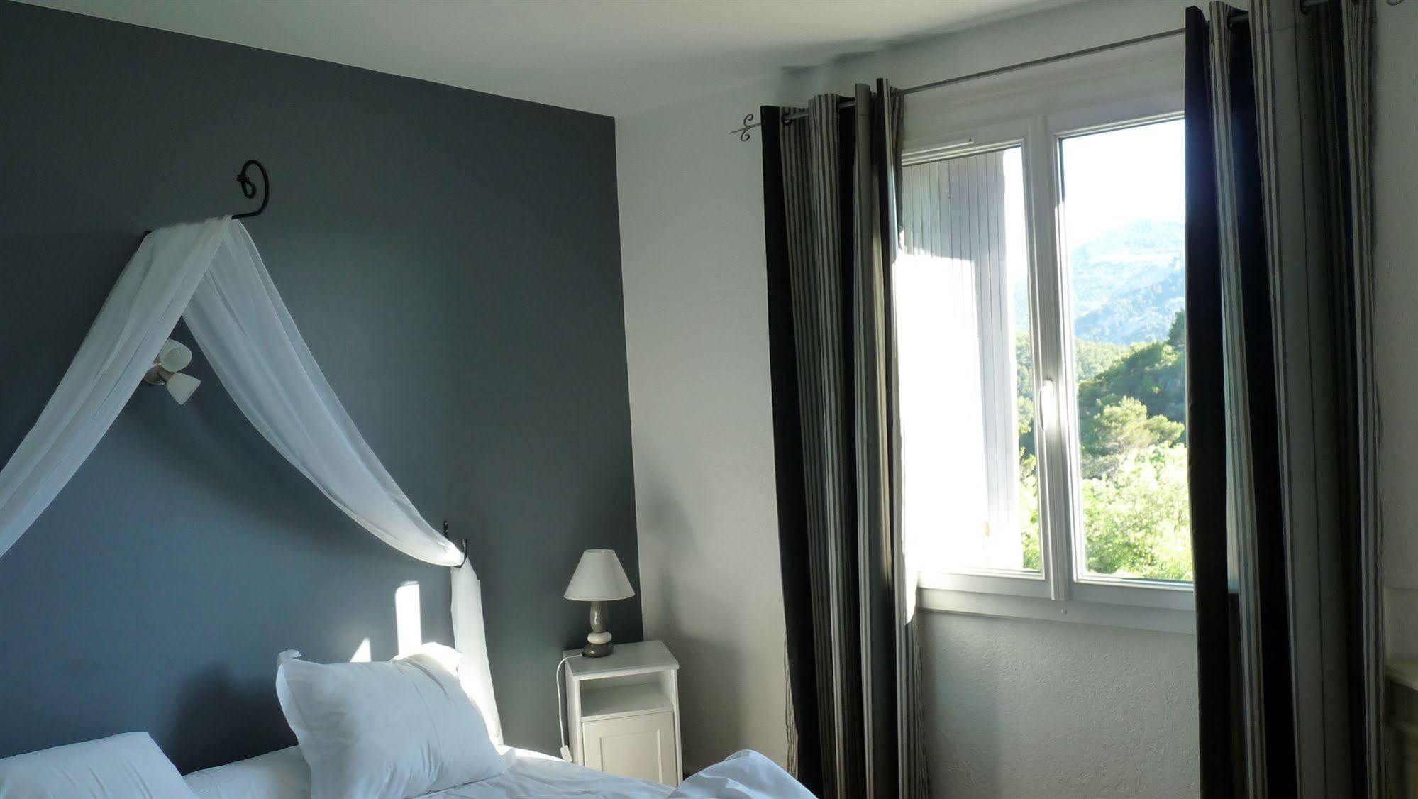 Logis Restaurant Le Plantevin 3*